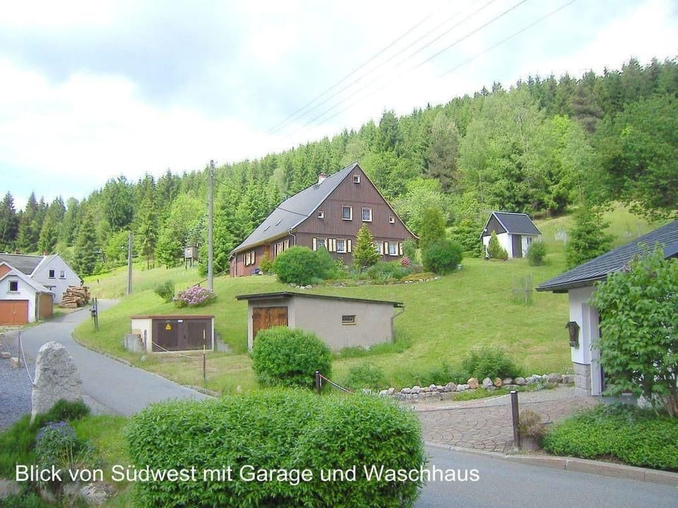 Casa de vacaciones genial en Klingenthal con gran jardín - Klingenthal