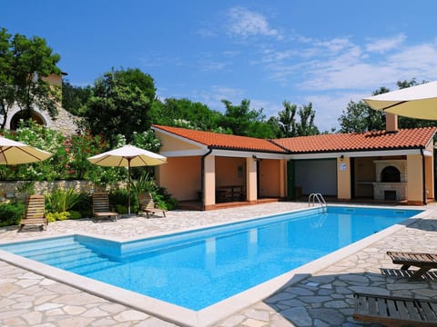 Villa Biljana, mit Zugang zu zwei Gemeinschaftspools