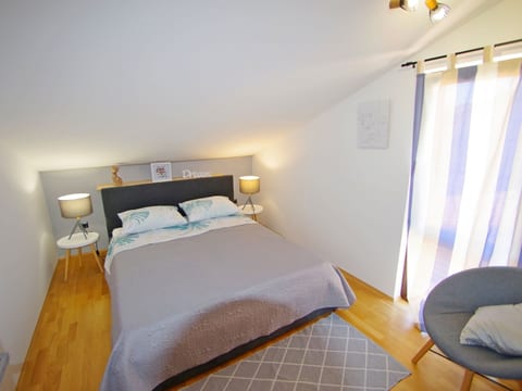 in Valbandon mit schönem Balkon
