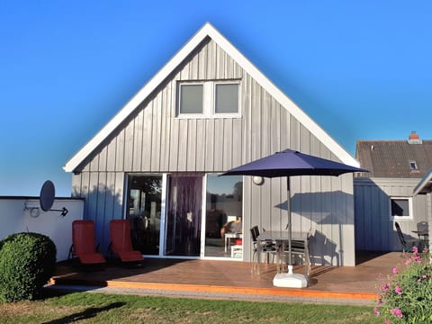 mit Grill und Garten in Neukirchen
