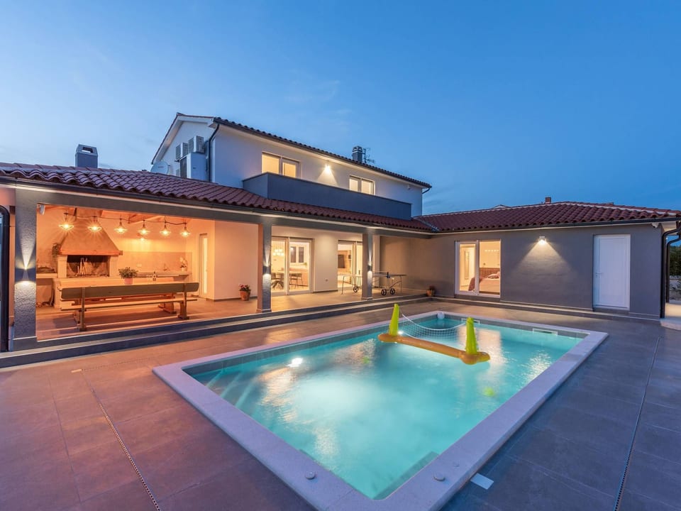Villa Casa Mara mit beheiztem Pool - Bokordići