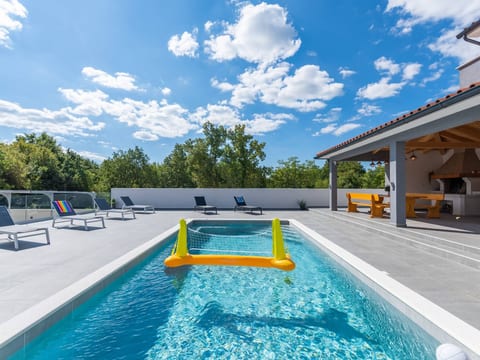 Villa Casa Mara mit beheiztem Pool