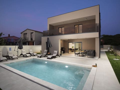 Villa del Sol bei Fažana mit privatem Pool