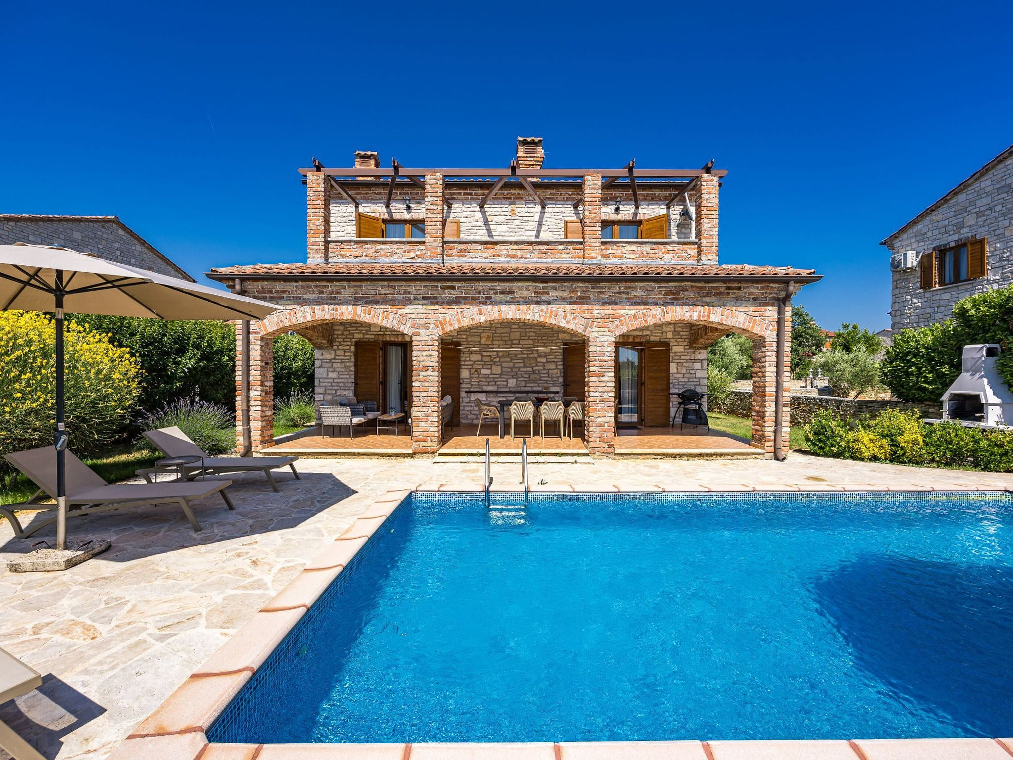 Villa Lara