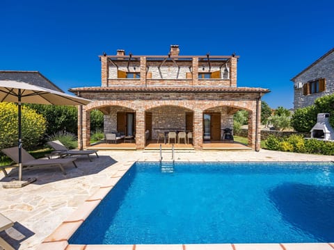 Villa Lara