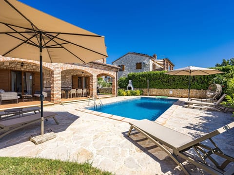 Villa Lara