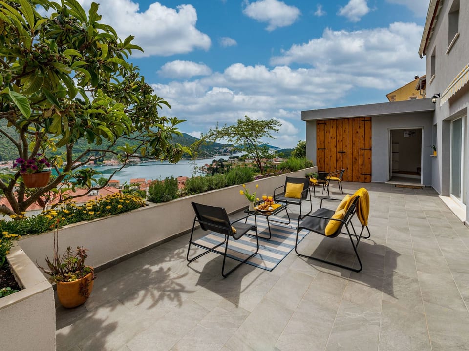 Moderna villa con piscina infinita y vistas al mar impresionantes Dia - Zaton