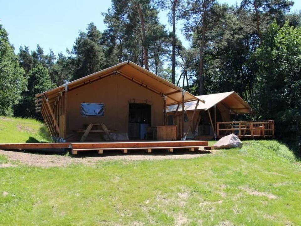 Safarizelt in Hohenlychen mit Garten und Grill - Lychen