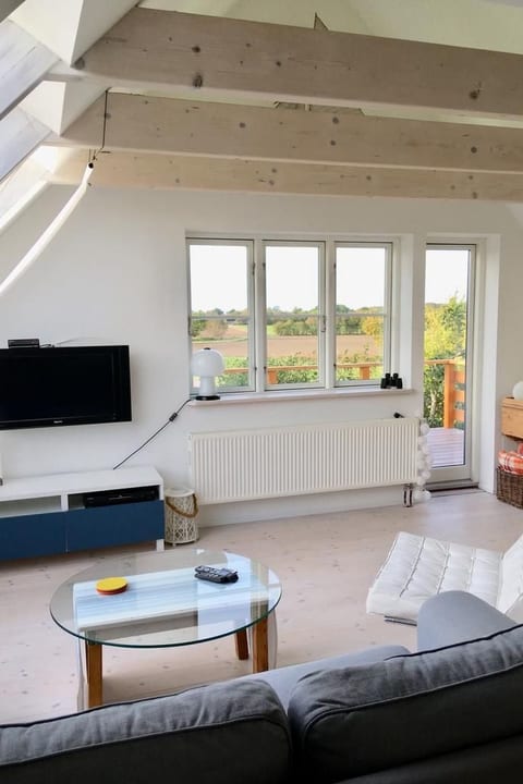 Helle Dachgeschosswohnung an der Flensburger Förde