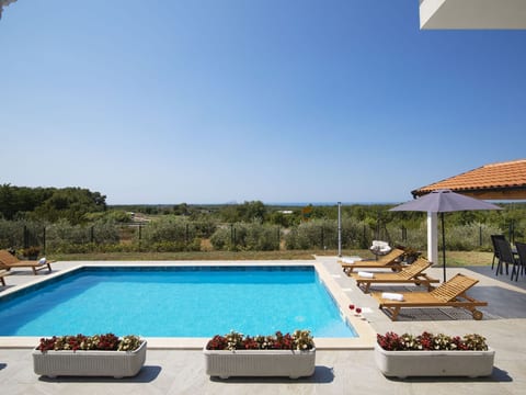 Villa Euphoria mit Pool, Sauna und Whirlpool