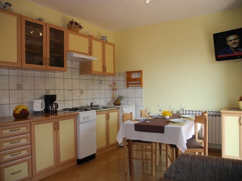 Wohnung in Dramalj, mit Balkon und Meerblick