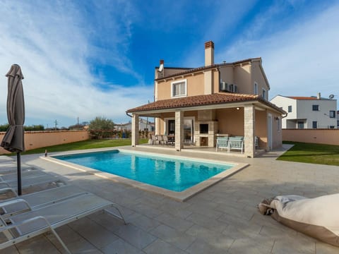 Villa Magica