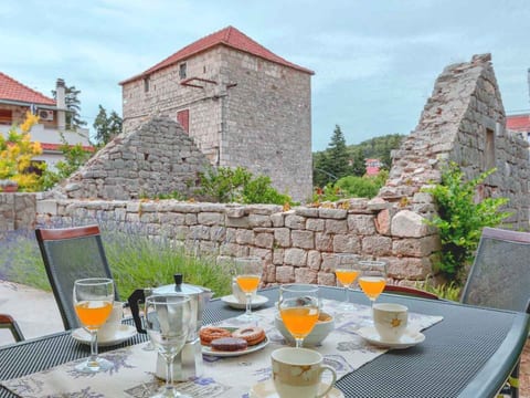 Villa "Sunshine" mit Garten, Grill und Terrasse
