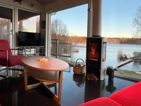 Villa "Vitasjö" mit Seeblickill,Boot, Terasse Grill und Garten