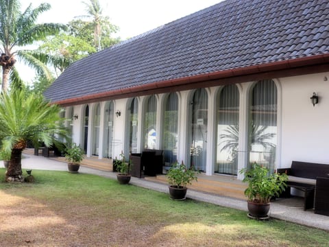 Angenehmes Ferienhaus in Chalong mit privatem Pool