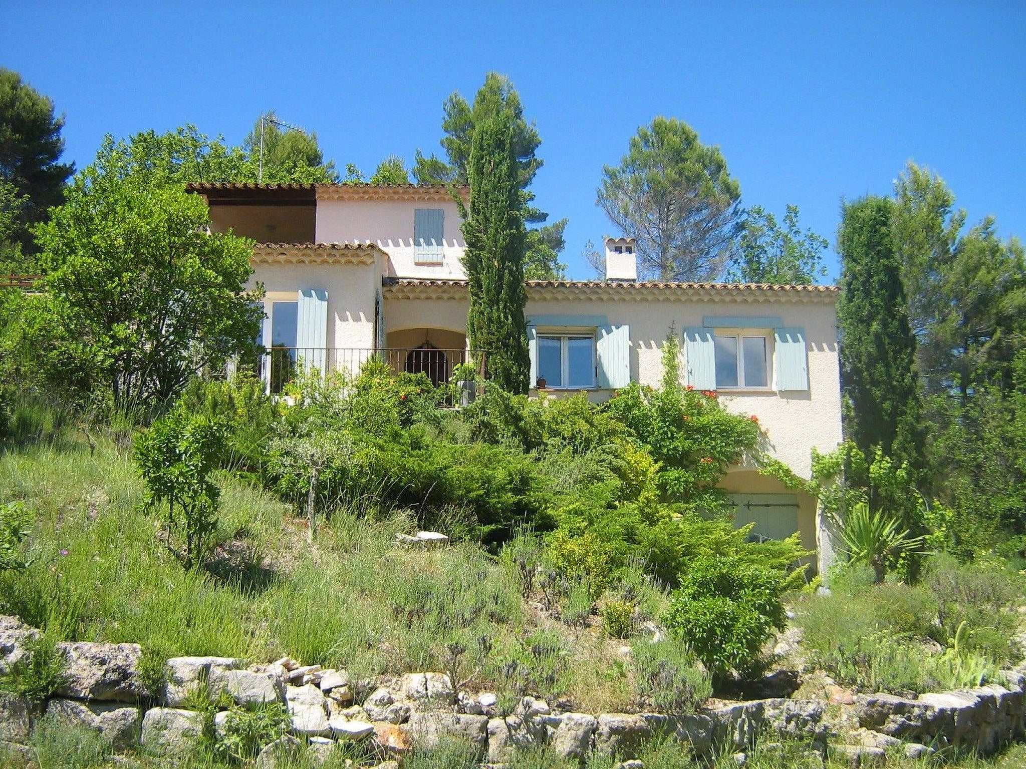 Charmantes Landhaus mit Garten