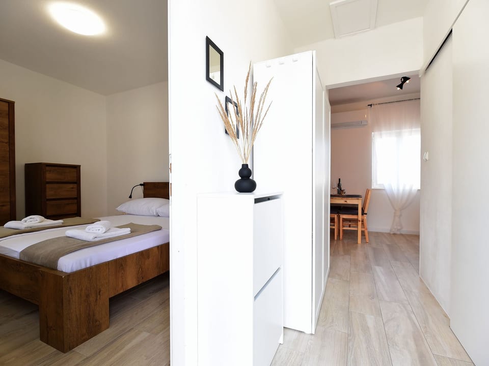 Wohnung mit Garage - Krneza