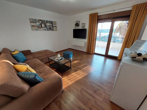 Appartement in Barbat mit Großer Terrasse
