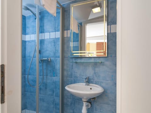 Große Ferienwohnung in Omiš mit Privatem Balkon