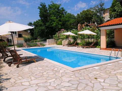 Villa Maggie mit Gemeinschaftspools