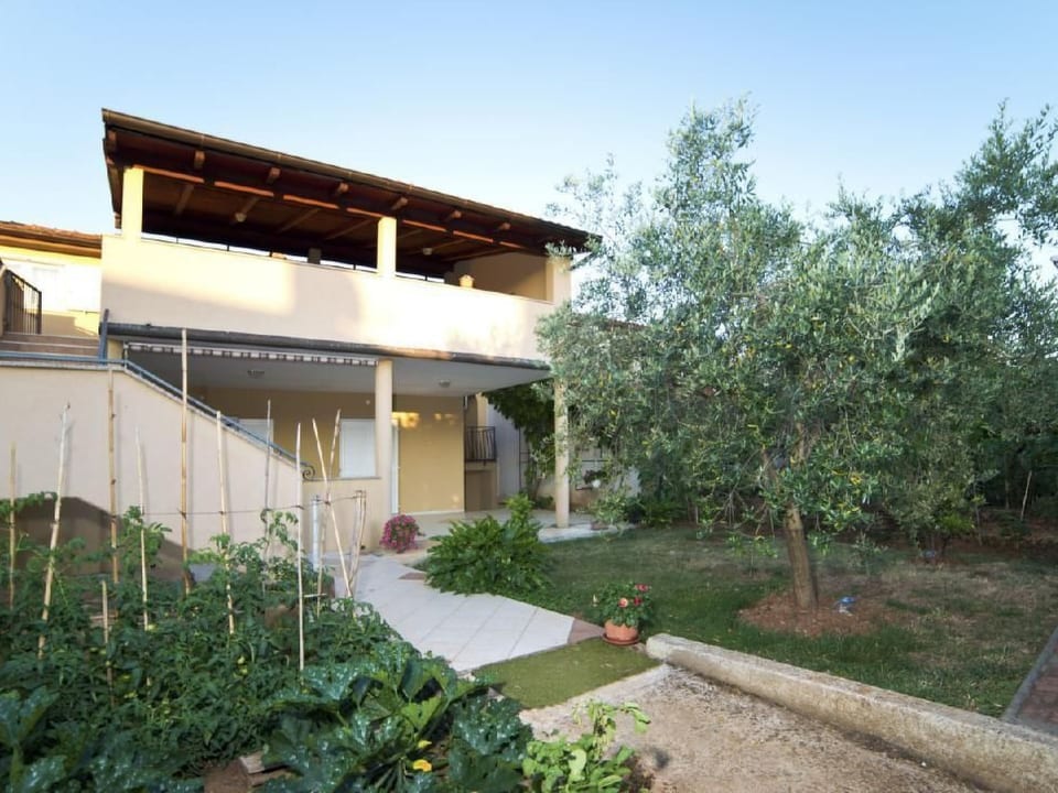 Ruhig und gemütlich 2BR Wohnung in der Nähe des Strandes - Fažana