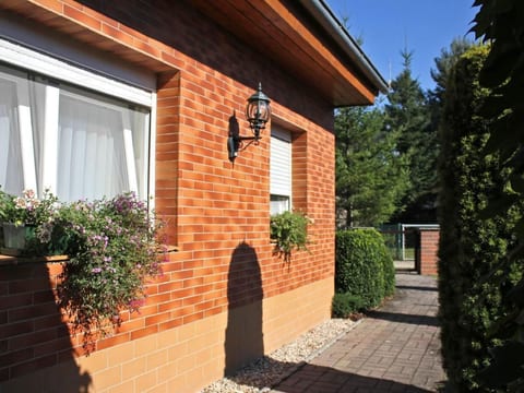 in Alt-Schadow mit Grill und Terrasse