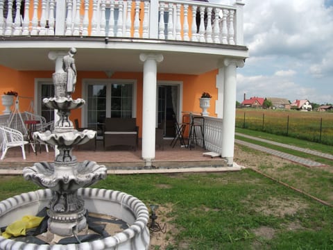 Freistehendes Ferienhaus Orange für 10 Personen