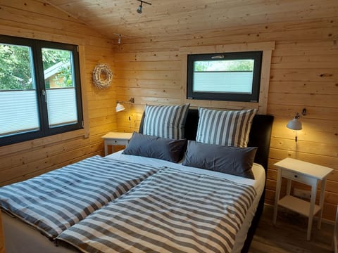 Holzhaus Sarahlita in Enspel