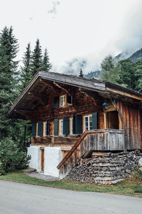 Alphütte Lenk-Gstaad