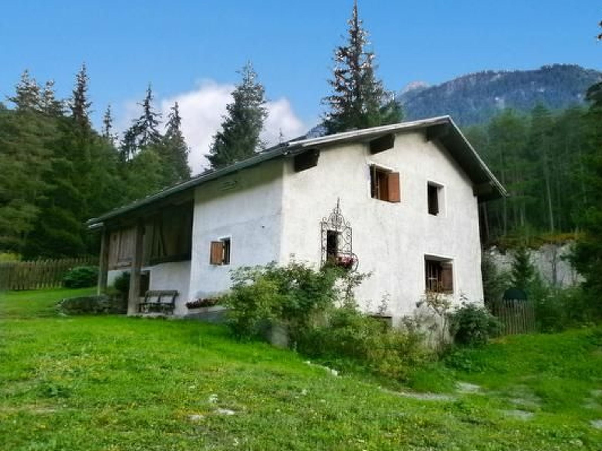 Alte typische Engadinermühle