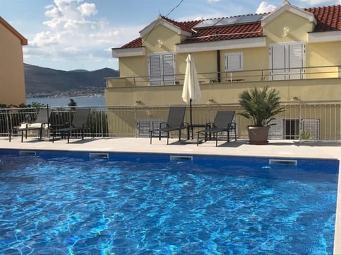 Villa Luna, Ap. 5 mit Pool