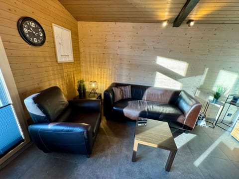 Brunni-Alpthal direkt an den Mythen-Bergen