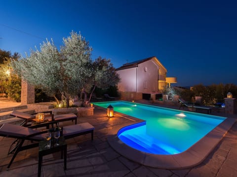 Wohnung für 4 Personen mit Pool
