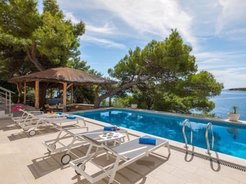 Villa Lara