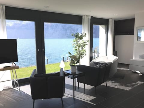 Villa am See 3 - Beach House
