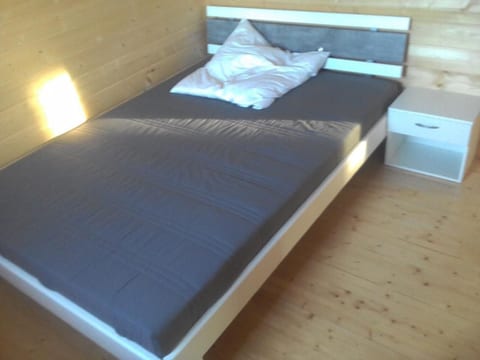 Blockhaus mit eigenem See
