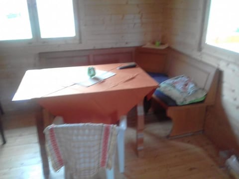 Blockhaus mit eigenem See
