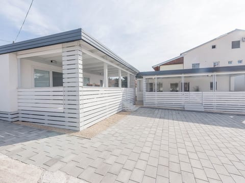 MH Summer Home