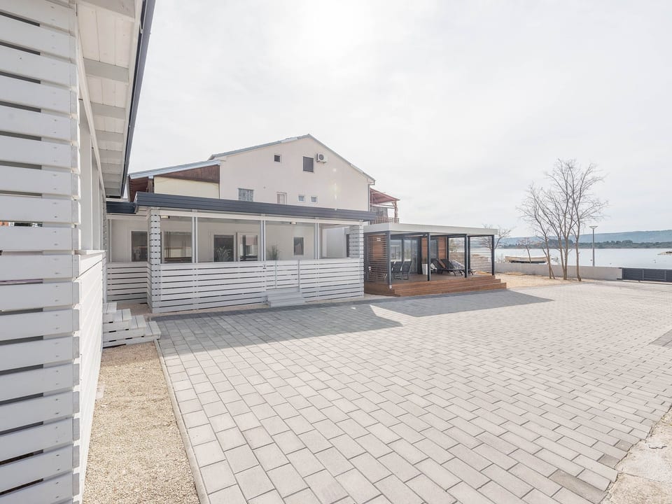 MH Summer Home - Donje Raštane