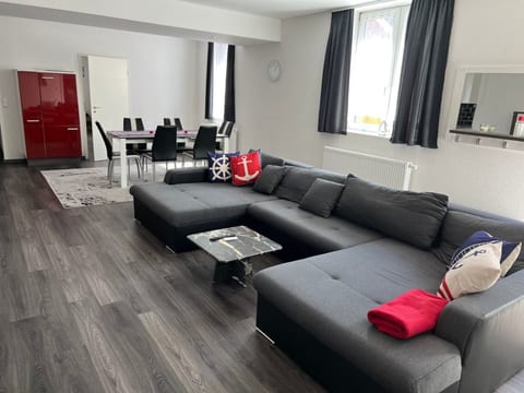 Appartement mit Pool