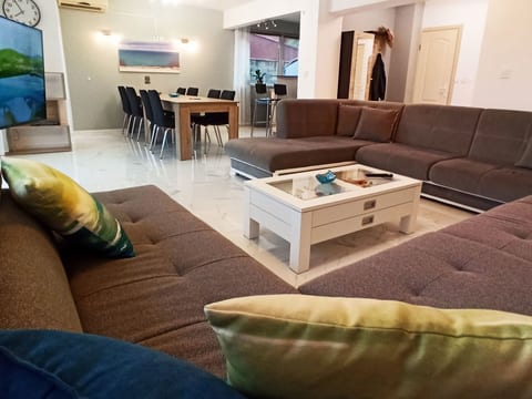 Familienvilla mit Meerblick "Arode Villa Ovid"