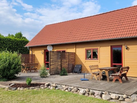 mit Terrasse