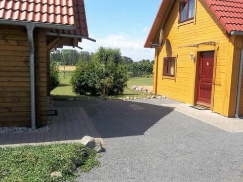 mit Terrasse