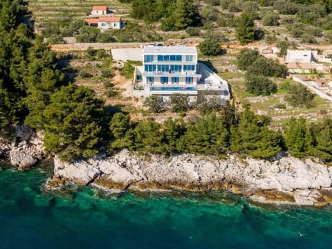 Villa Style and Sea