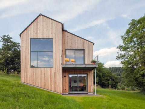 Moderner Holzhausneubau in der Eifel