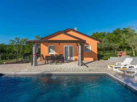 Villa Pendolina mit privatem Pool und Jacuzzi