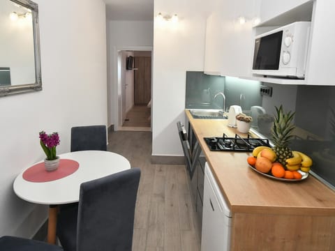 Apartment mit Terrasse
