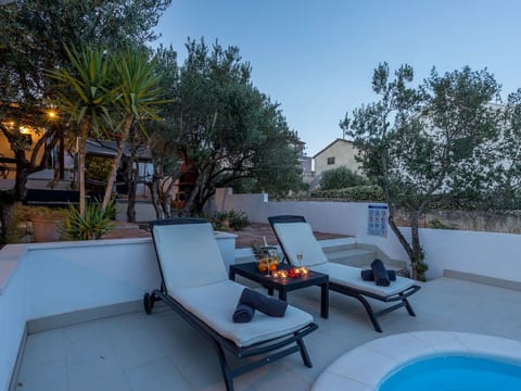 Geräumiges Ferienhaus mit Terrasse und Garten