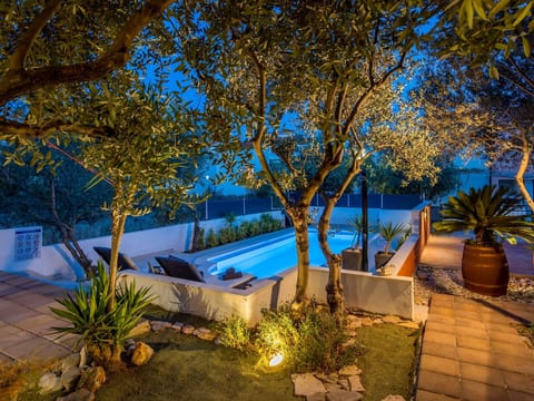 Geräumiges Ferienhaus mit Terrasse und Garten