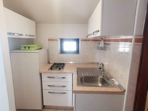 für 2 Personen ca. 25 m² in Zubovici, Adriaküste Kroatien (Kroatische Inse